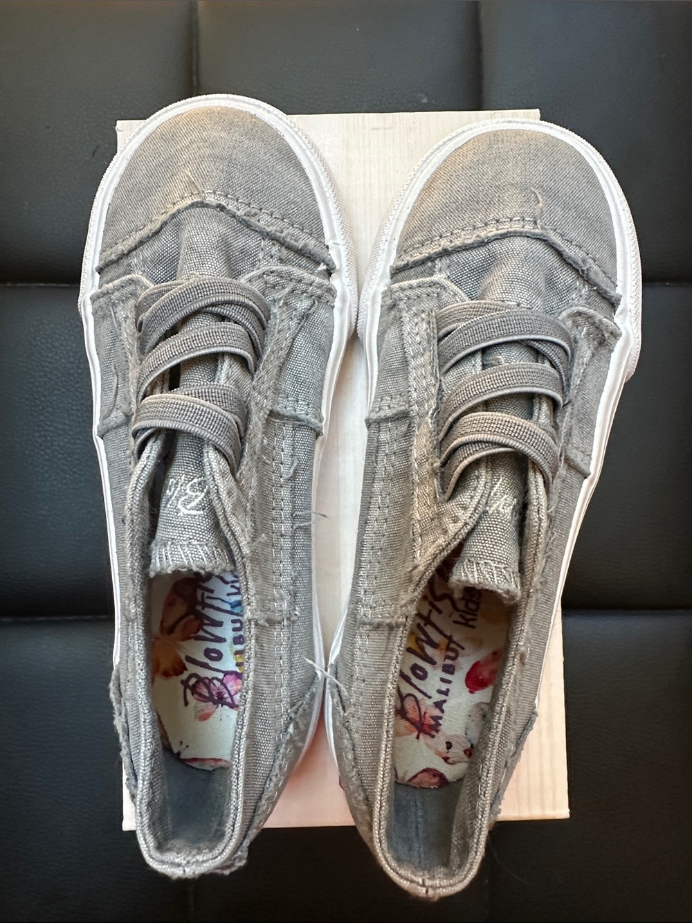 Toddler/Kids Gray Canvas Slip-On Sneakers with Elastic Laces - Casual Everyday